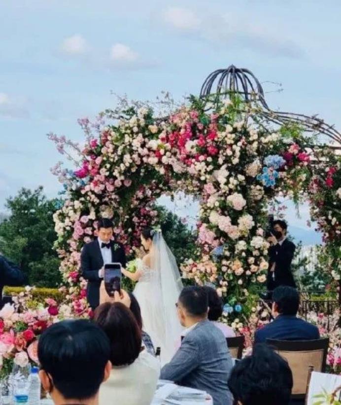 360截图175711154356101.jpg